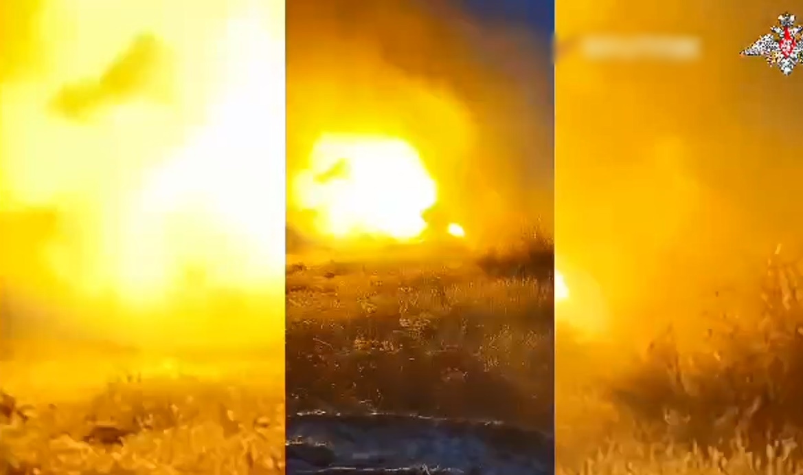 Pháo nhiệt áp Nga bắn cấp tập, mục tiêu Ukraine chìm trong khói lửa